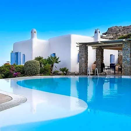 Nama Otel 4*